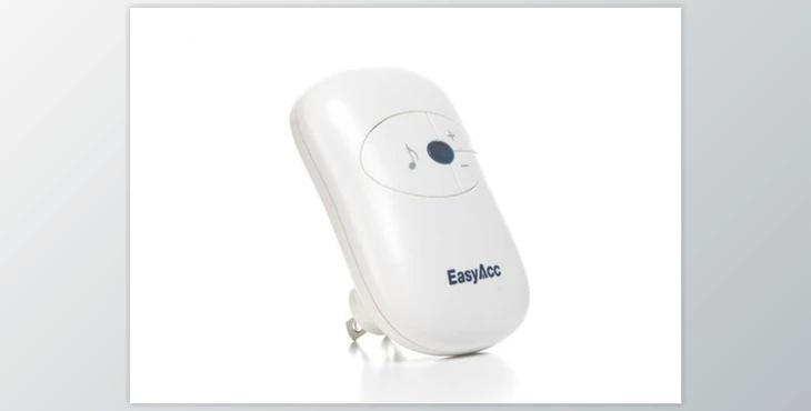 Photigy – White subject on a white background with no Photoshop