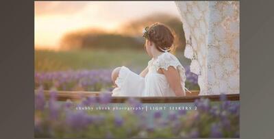 Light Seekers 2 – A Clickin Moms Breakout